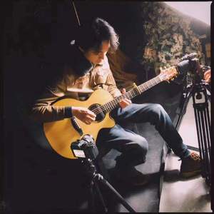 大巴车轮轩小说
